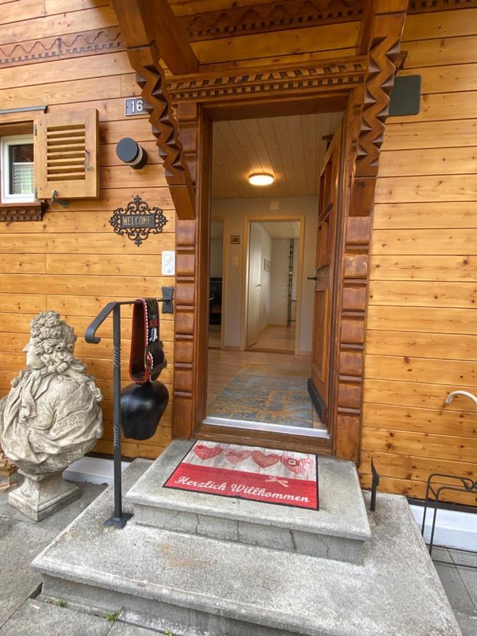 Chalet Egglen "Typical Swiss House, Best Views, Private Jacuzzi" Sigriswil Esterno foto