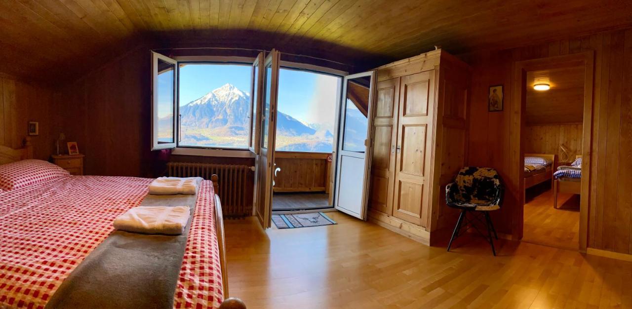 Chalet Egglen "Typical Swiss House, Best Views, Private Jacuzzi" Sigriswil Esterno foto