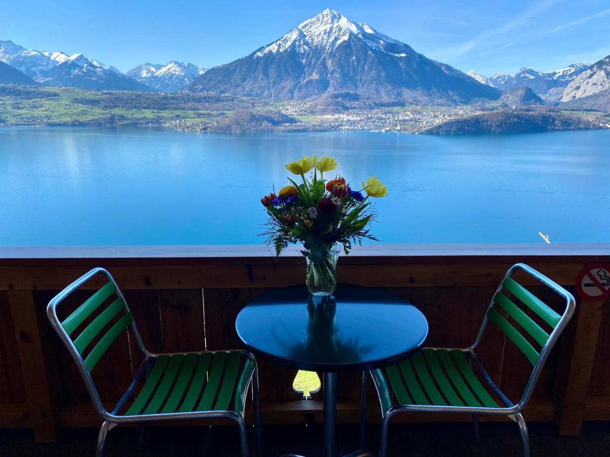 Chalet Egglen "Typical Swiss House, Best Views, Private Jacuzzi" Sigriswil Esterno foto