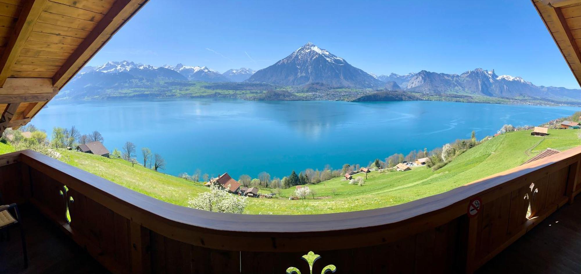 Chalet Egglen "Typical Swiss House, Best Views, Private Jacuzzi" Sigriswil Esterno foto