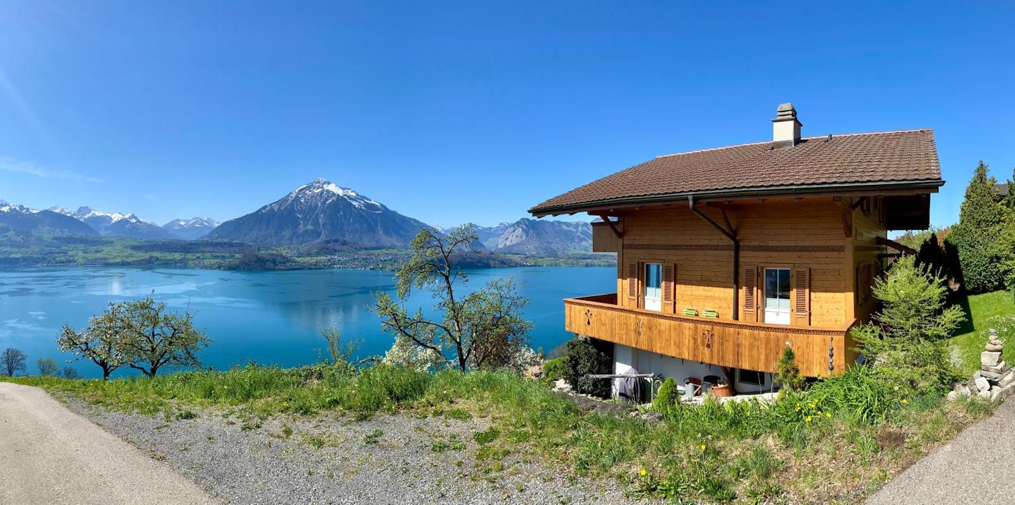 Chalet Egglen "Typical Swiss House, Best Views, Private Jacuzzi" Sigriswil Esterno foto