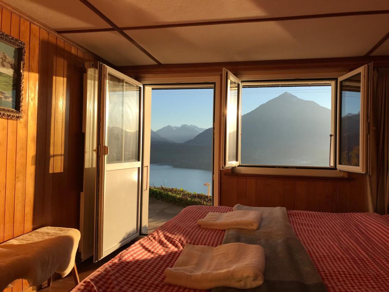 Chalet Egglen "Typical Swiss House, Best Views, Private Jacuzzi" Sigriswil Esterno foto